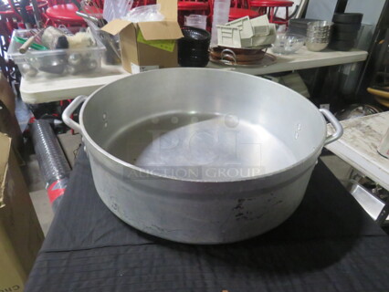 One 18.5X6.5 Aluminum Stock Pot.
