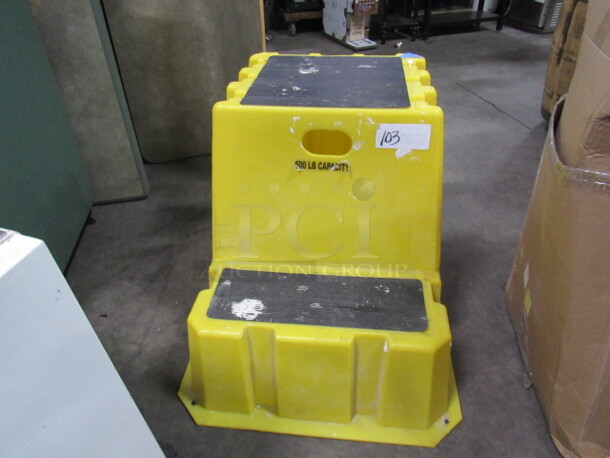 One Large Poly Step Stool. 500lb Capacity.
