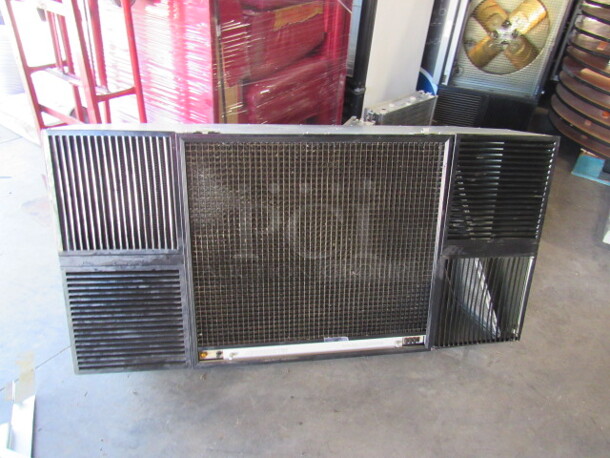 One Smokemaster Smoke Eater. Model# X-11Q. 47X13.5X22.5 - Image 1 of 4