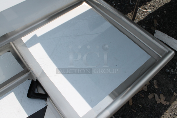 BRAND NEW SCRATCH AND DENT! Regency 600S32424224 124" 16-Gauge Stainless Steel Three Compartment Commercial Sink with 2 Drainboards. Bays 24x24x12. Drain Boards 22x26x1 - Image 6 of 11