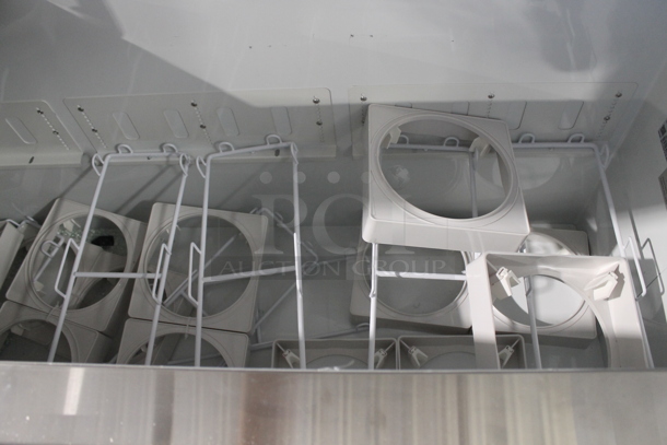 BRAND NEW SCRATCH AND DENT! Avantco 178CPW88HC Stainless Steel Commercial Ice Cream Dipping Cabinet w/ Poly Tub Collars. Tested and Working! - Image 5 of 6