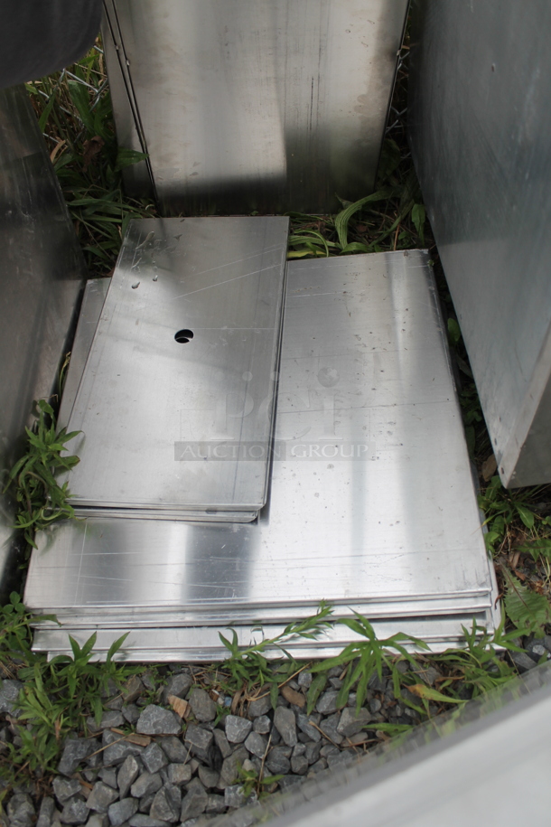 ALL ONE MONEY! Lot of Metal Panels and Clear Poly Dry Display Case - Image 5 of 6