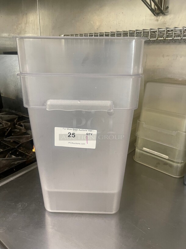 Clean! Commercial Plastic Containers with Covers NSF 11x11x16