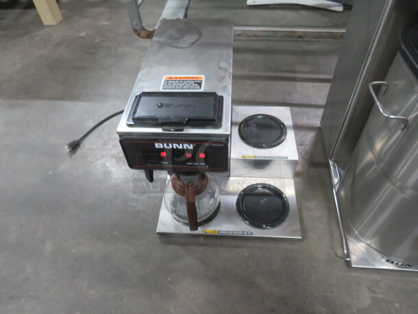 One Bunn Coffee Brewer With Pot, Filter Basket And 2 Warmers. 120 Volt. Model# VP17-3 - Image 2 of 2