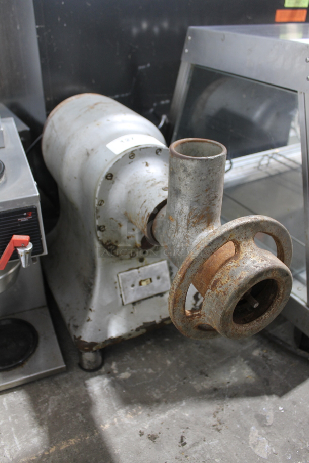 Hobart 4322 Metal Commercial Countertop Meat Grinder. 115 Volts, 1 Phase. Tested and Powers On But Parts Do Not Move - Image 5 of 6