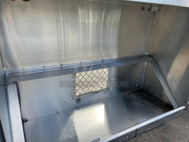 5' Stainless Steel Commercial Grease Hood w/ Make Up Fan Frame. 62x58x24 - Image 4 of 4