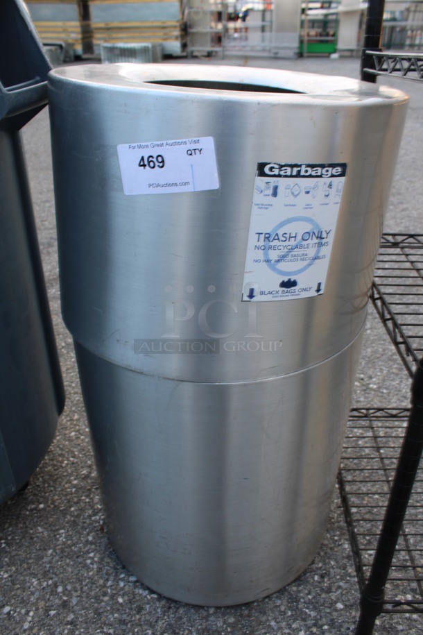 Metal Trash Can. 18x18x33