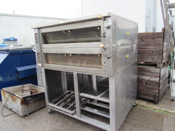 One Hobart Double Deck Oven With Under Storage On Casters. Model# HWD03D. 208 Volt. 3 Phase. 60X53X70 - Image 3 of 4