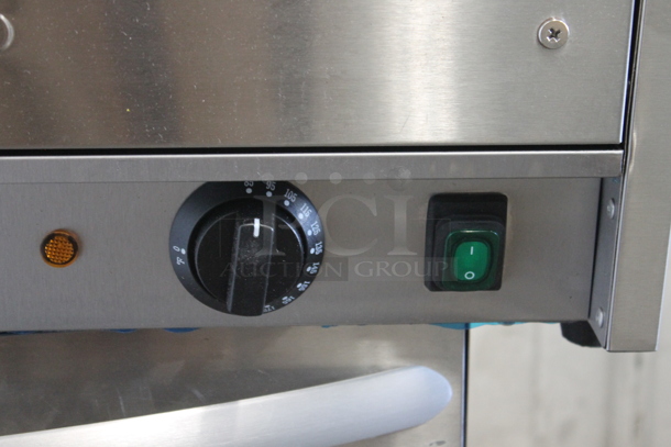 BRAND NEW SCRATCH AND DENT! Avantco 177BW32 Stainless Steel Commercial Countertop Bun Warmer. 120 Volts, 1 Phase. Tested and Working! - Image 2 of 4