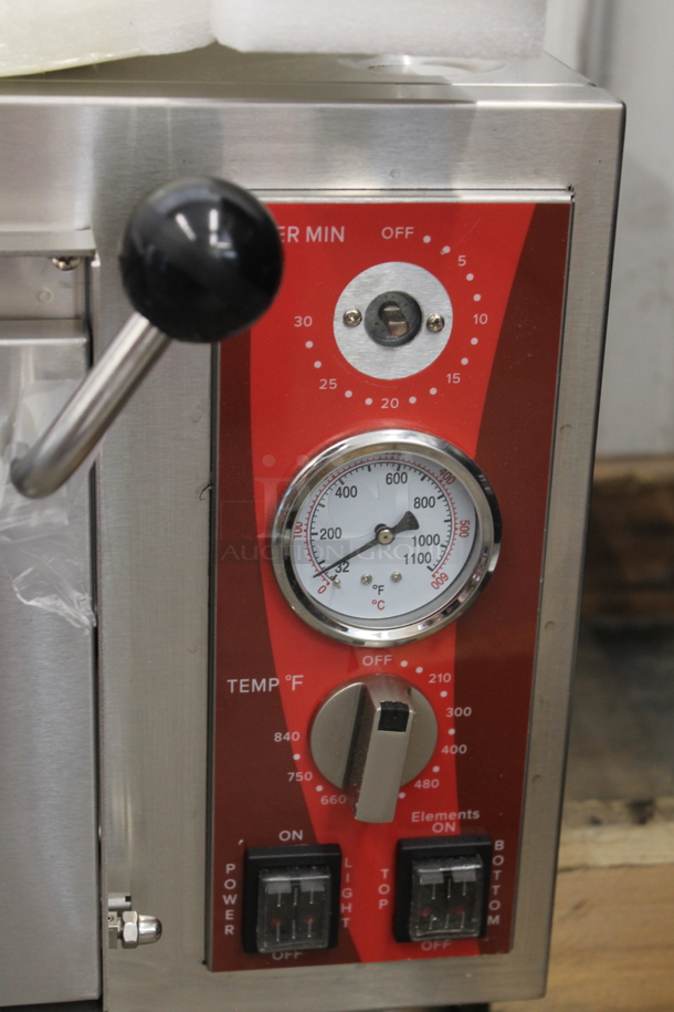 BRAND NEW SCRATCH AND DENT! Avantco 177DPO18S Stainless Steel Commercial Countertop Electric Powered Single Deck Pizza Oven. 120 Volts, 1 Phase. Tested and Working! - Image 2 of 4