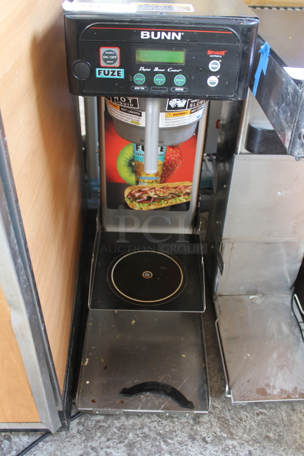 Bunn Stainless Steel Commercial Countertop Iced Tea Machine w/ Poly Brew Basket and 2 Beverage Holder Dispensers. - Image 3 of 7