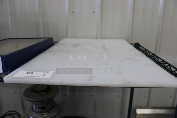 White Cutting Board. 18x30x0.5 - Image 1 of 2