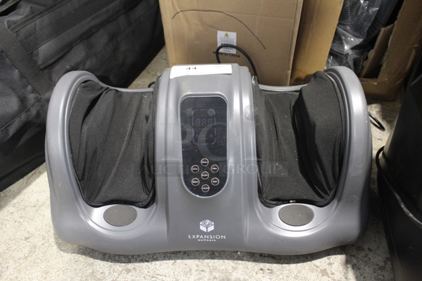 BRAND NEW SCRATCH AND DENT! Expansion TD001F Foot Massager. 110 Volts, 1 Phase. Tested and Working!