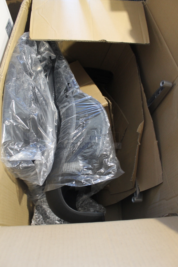 BRAND NEW SCRATCH AND DENT! L-306A Black Office Chair. - Image 3 of 3