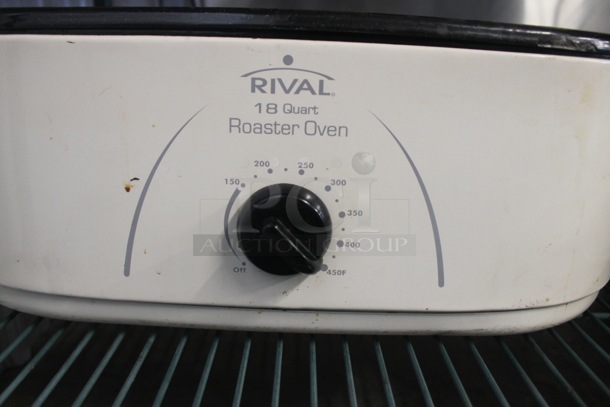 Rival RO188 Metal Roaster Oven. No Lid. 120 Volts,  Phase. - Image 2 of 4