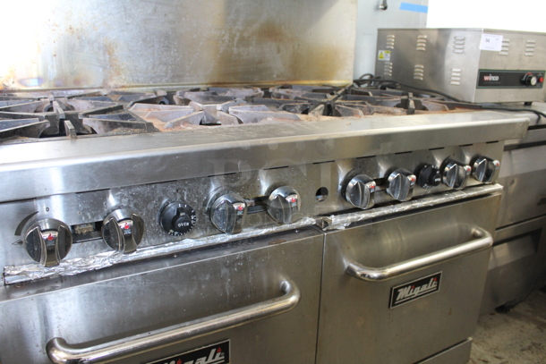 Migali C-RO8-NG Stainless Steel Commercial Natural Gas Powered 8 Burner Range w/ 2 Ovens, Over Shelf and Back Splash on Commercial Casters. - Image 4 of 12