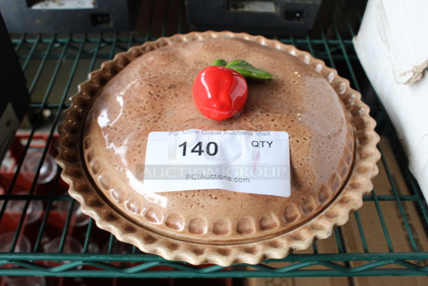 Brown Ceramic Pie Plate w/ Lid. 11x11x4