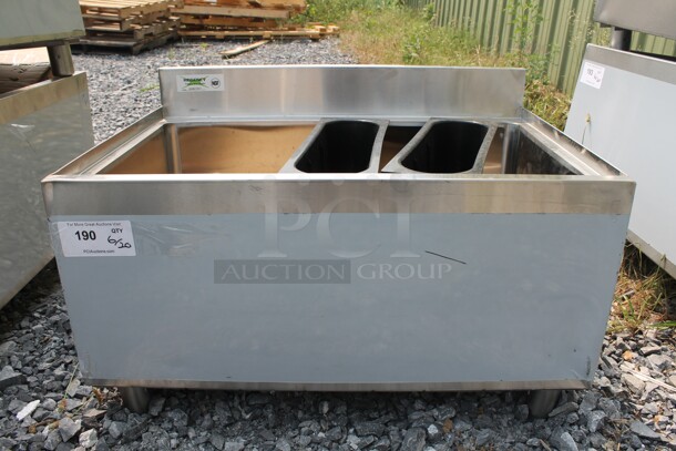 BRAND NEW SCRATCH AND DENT! Regency 600IB213OC7 Commercial Stainless Steel Underbar Ice Bin With 7 Circuit Post-Mix Cold Plate, Bottle Holders And Legs.
