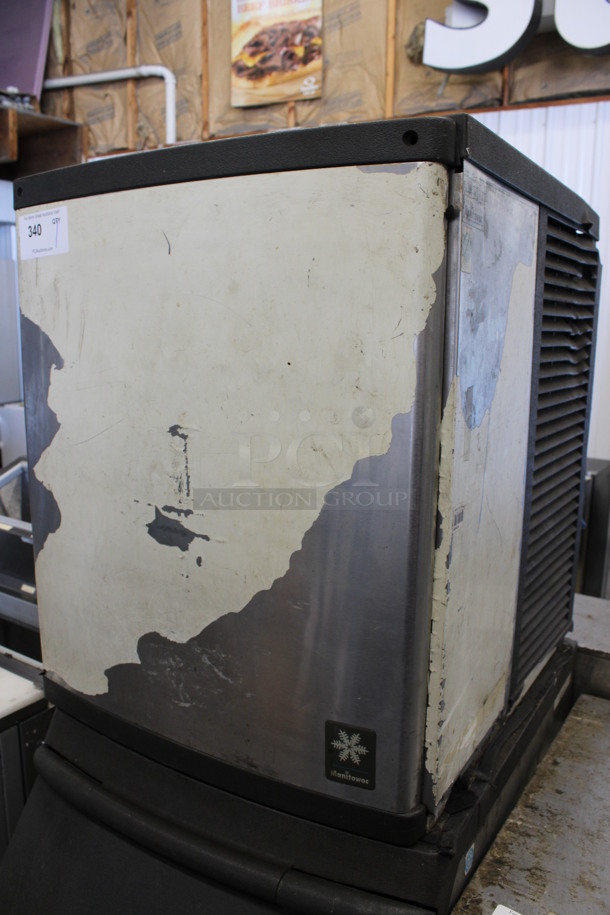 Manitowoc Model QD0423W Stainless Steel Commercial Water Cooled Ice Machine Head on Manitowoc Model S320 Commercial Ice Bin. 115 Volts, 1 Phase. 22x33x65 - Image 4 of 7