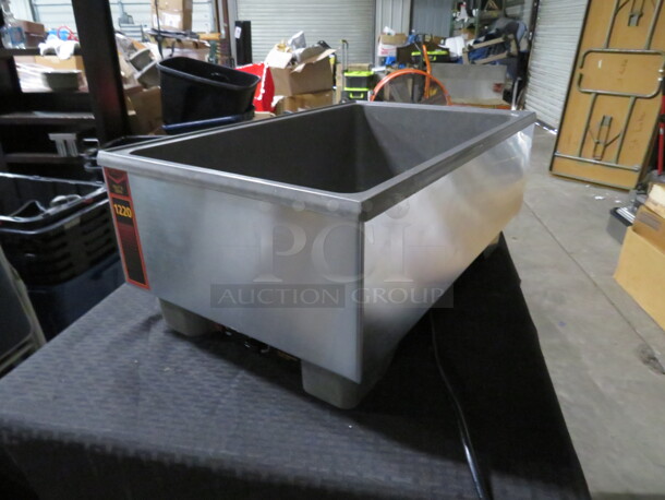One NEW Vollrath Food Warmer. Model# HS-1220. 120 Volt. #72020.  - Image 3 of 3