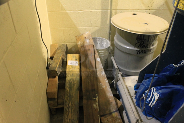 ALL ONE MONEY! PALLET LOT of Wood and Metal Barrel. BUYER MUST REMOVE. - Image 1 of 3