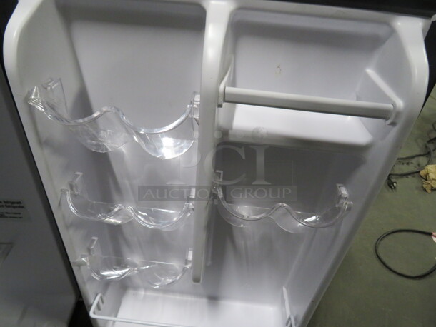 One Working Insignia Refrigerator. 115 Volt. Model#NS-CF26BK9. 19X18X27 - Image 3 of 3
