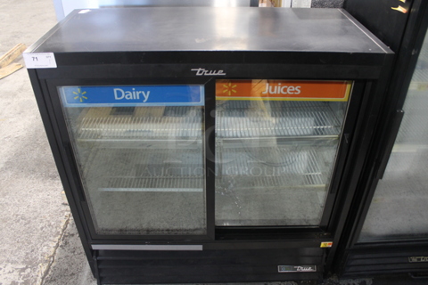 2016 True GDM-41SL-48-HC-LD Metal Commercial 2 Door Reach In Cooler Merchandiser w/ Poly Coated Racks. 115 Volts, 1 Phase. Tested and Working!