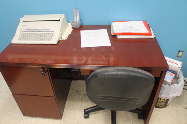 ALL ONE MONEY! ROOM LOT of Various Items Including Desk, Computer, Chair and Filing Cabinet. BUYER MUST REMOVE. - Image 6 of 12