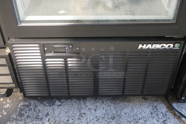 Habco SE18 Metal Commercial Single Door Reach In Cooler Merchandiser w/ Poly Coated Racks. 115 Volts, 1 Phase. Tested and Working! - Image 4 of 4