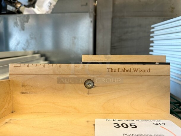 Label Wizard Wooden Countertop Unit. - Image 2 of 4