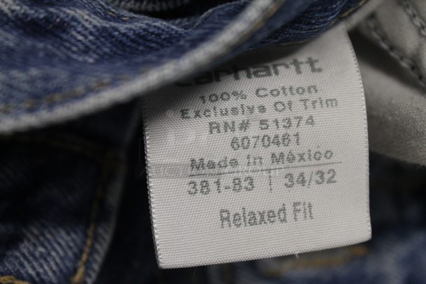 ALL ONE MONEY! ROOM LOT of Various Items Including Chairs, Cooler Freezer Combo, Tables and Clothes. BUYER MUST REMOVE. - Image 6 of 10