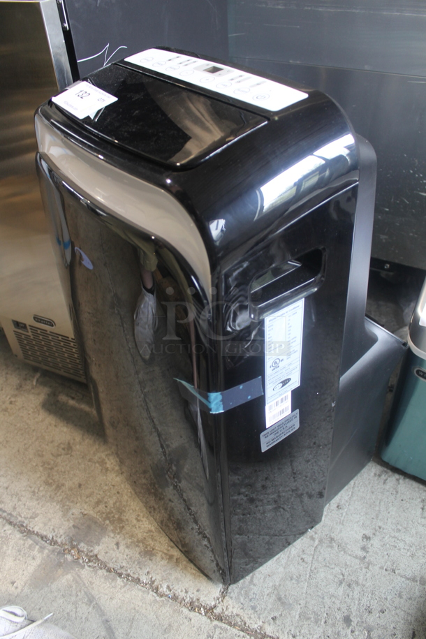 BRAND NEW SCRATCH AND DENT! Whynter ARC-126MDB 12,000 BTU Portable Air Conditioner With Accessories. 115V. Tested and Working! - Image 5 of 6