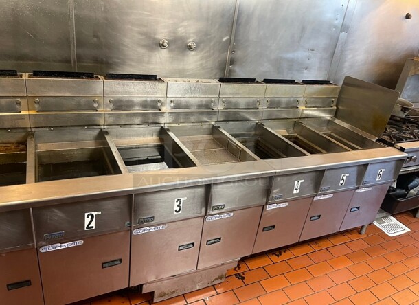 Certified Working Pitco SSH55 50LB. 80,000 BTU Deep Gas Fryer With Filtration System - Image 2 of 5