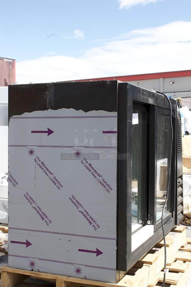 BRAND NEW SCRATCH & DENT! Beverage-Air BB48HC-1-GS-B 48" Black Underbar Height Sliding Glass Door Back Bar Refrigerator. TESTED! EASILY COOLS DOWN TO TEMP!  - Image 3 of 10