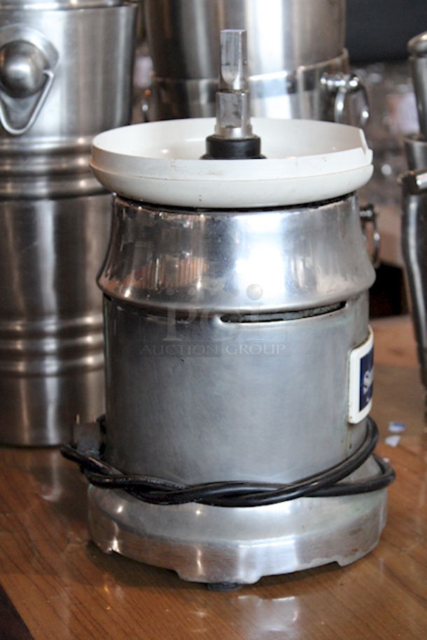 CLASSIC MODEL! Sunkist Model 8-R Commercial Juice Extractor. 115V, 4.3amp. SN: 885563D17 - Image 5 of 7