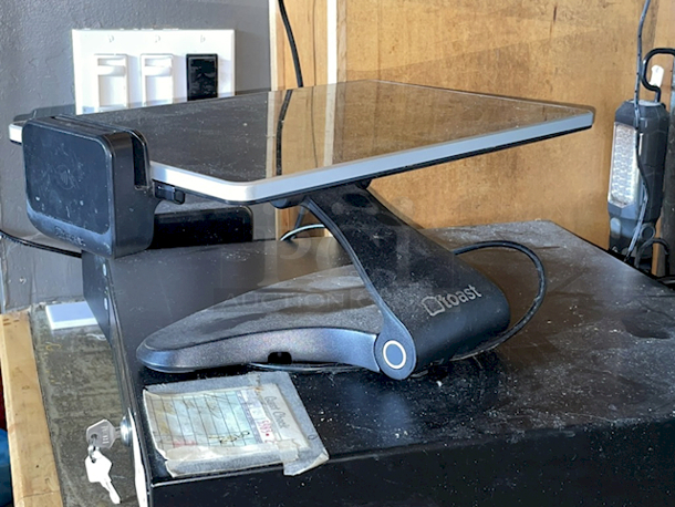 GREAT VALUE!! Toast Point Of Sales System With: Flat Screen Monitor & Card Reader, Toast Ticket Printer, Locking Cash Box W/ Key. 3x Your Bid - Image 5 of 5