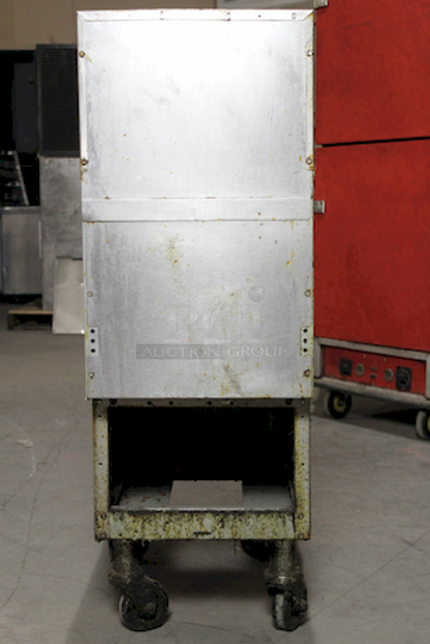 AMAZING! Frymaster 20MC Free-Standing Spreader Cabinet, Stainless On Commercial Casters. 155⁄8 in. W x 31 in. D x 453⁄8 in. H In Working Order. Needs Cord. - Image 4 of 4