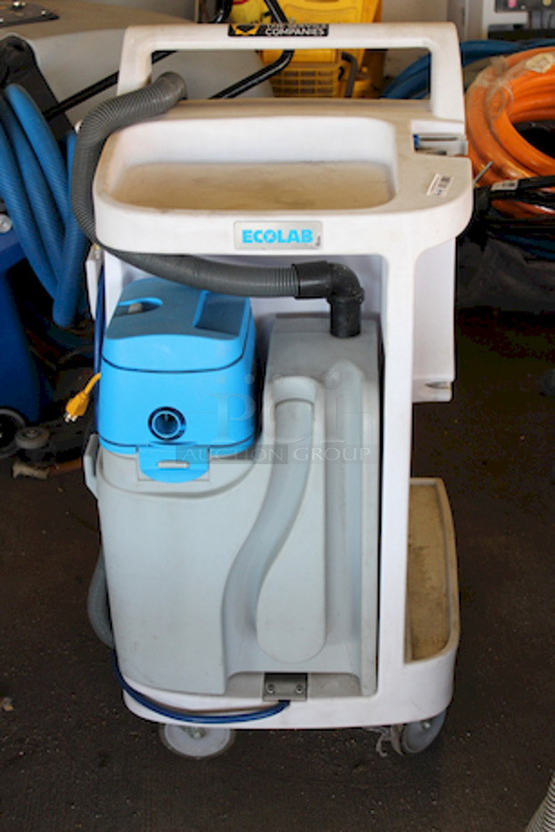 Ecolab® Cleaning Caddy w/Wet Vac. 115v
