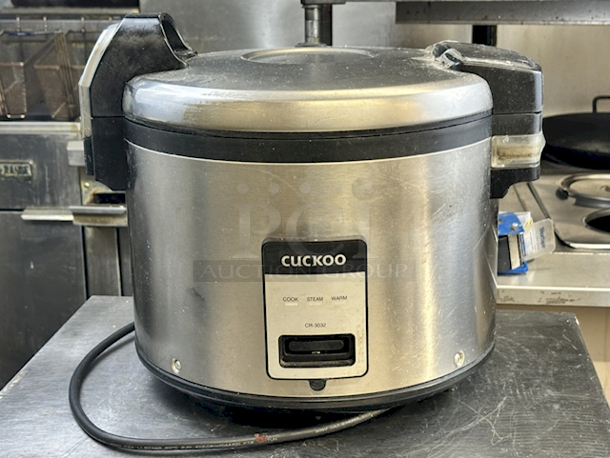 SWEET! 30-Cup CUCKOO CR-3032 Rice Cooker. 120V~/60Hz 1460W AC. Certified Working.  - Image 1 of 5