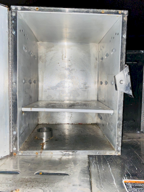 PALLET FULL! (8) Room Service Heated Food Transport Boxes. Boxes can be heated using a sterno.  - Image 5 of 6