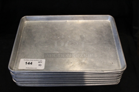 Vollrath 5303 1/2 Half Size Bun / Sheet Pan - 18" x 13" x 1", 18 gauge Aluminum, Natural Finish
10x Your Bid
