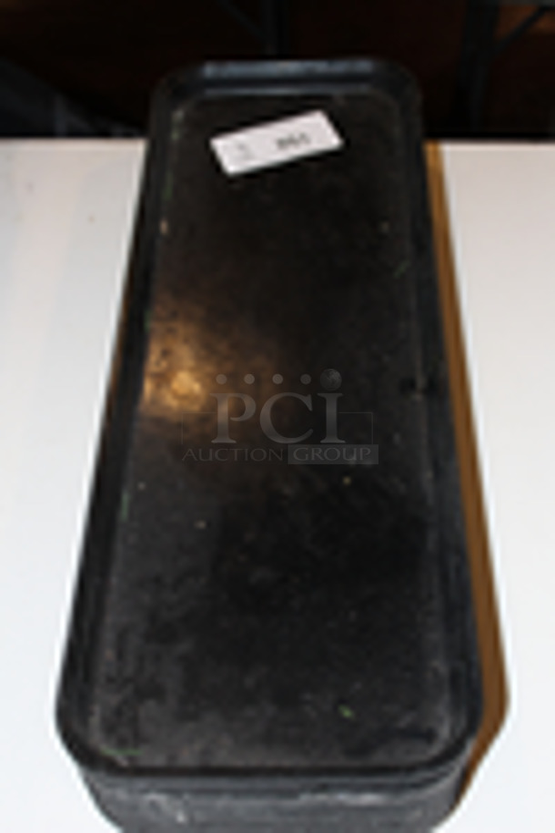 Cambro 926MT110 9" x 26" Black Fiberglass Market Tray.
9x26x1
11x Your Bid
 - Image 3 of 4