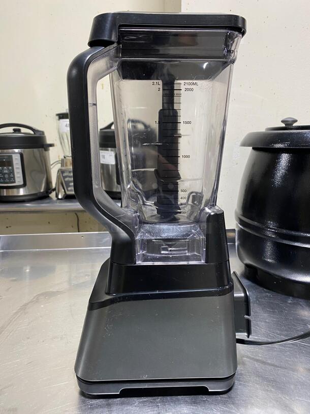 Ninja Professional Plus Blender, 1400 Peak Watts, 3 Functions for Smoothies, Frozen Drinks & Ice Cream with Auto IQ, 72-oz.* Total Crushing Pitcher & Lid ..... Tested and Working - Image 3 of 6