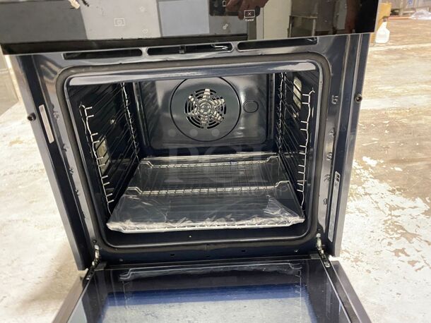 Whirlpool - 24" Built-In Single Electric Convection Wall Oven with Adjustable Self-Clean Cycle - Stainless Steel

 - Image 2 of 5
