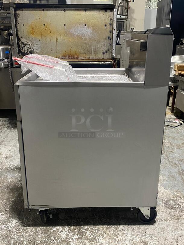 Dukers DCF5-NG Natural Gas Commercial Floor Deep Fryer with 5 Tubes Burners 70lb 150,000 BTU - Image 3 of 5