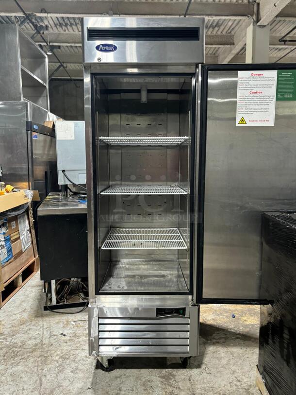Atosa MBF8501GR 19.1 Cu.ft Single Door Bottom Mount Reach-In Freezer
 - Image 5 of 6
