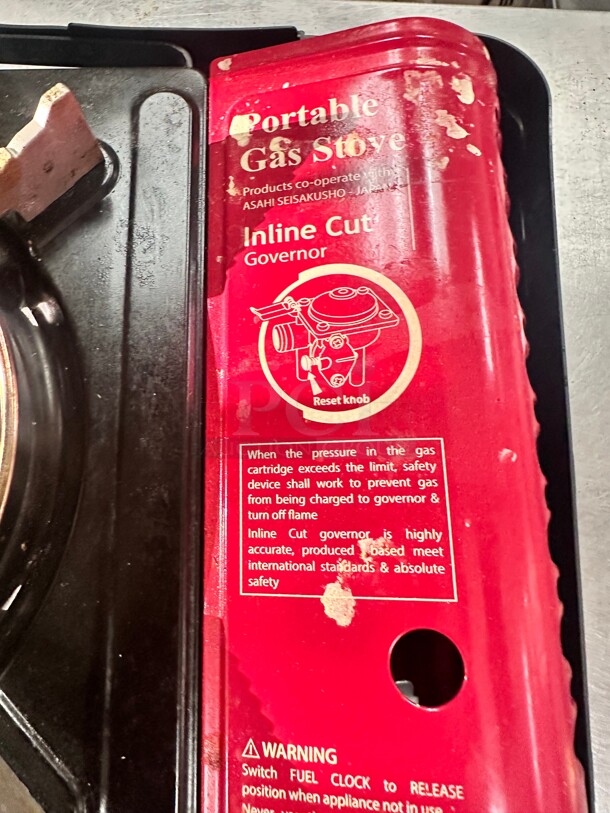 Tayama BDZ-155A 8000 BTU Red Butane Gas Portable  Stove - Image 5 of 7