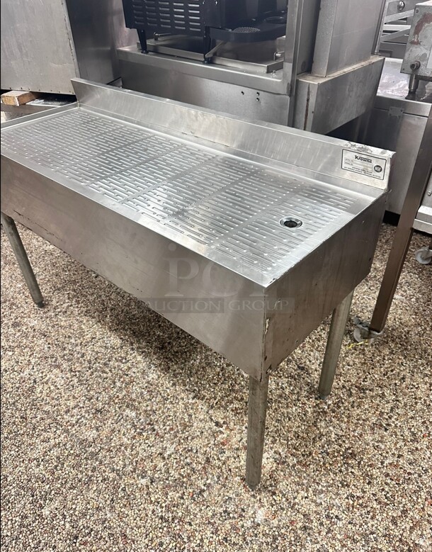 Clean! Krowne Royal Series 48 inch Corner Drainboard with Right Return NSF Great for Any Bar - Image 2 of 4