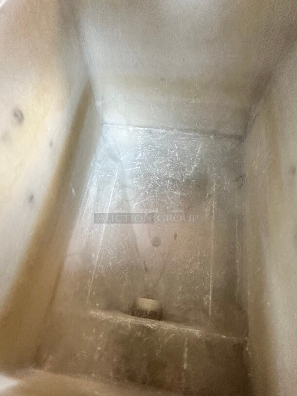 Bunn TD4T 4 gal Square Tall Iced Tea or Coffee Dispenser w/ Handles NSF  - Image 5 of 7