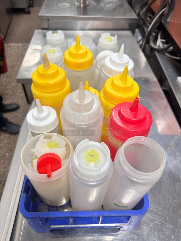 One Lot Of Kitchen Plastic Squeeze Bottles - Image 6 of 7